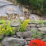Jossingfjord Og بيت ضيافة 3*