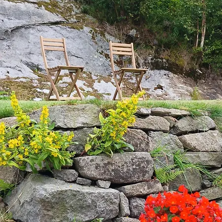 Jossingfjord Og Casa de hóspedes 3*