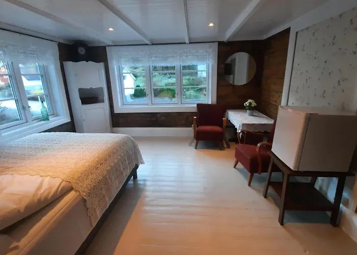 Gasthof Jossingfjord Og Sogndalsstrand